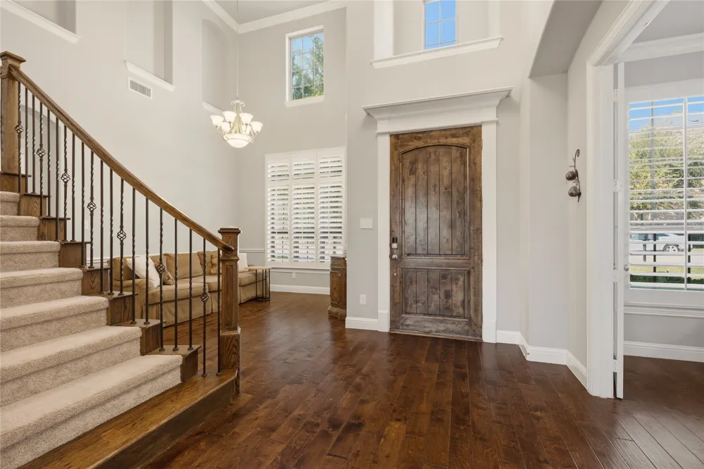 7124 Comal Drive Irving, TX 75039