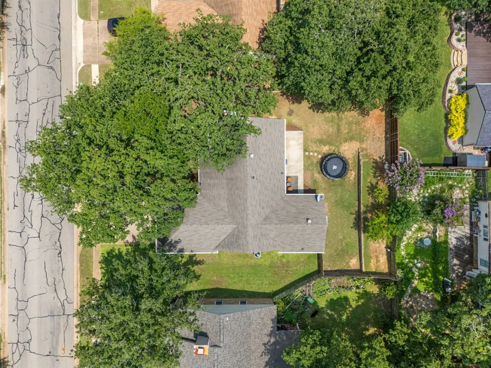 408 Thorn Wood Drive Euless, TX 76039