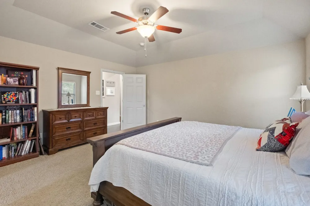 609 Jeffdale Drive Burleson, TX 76028