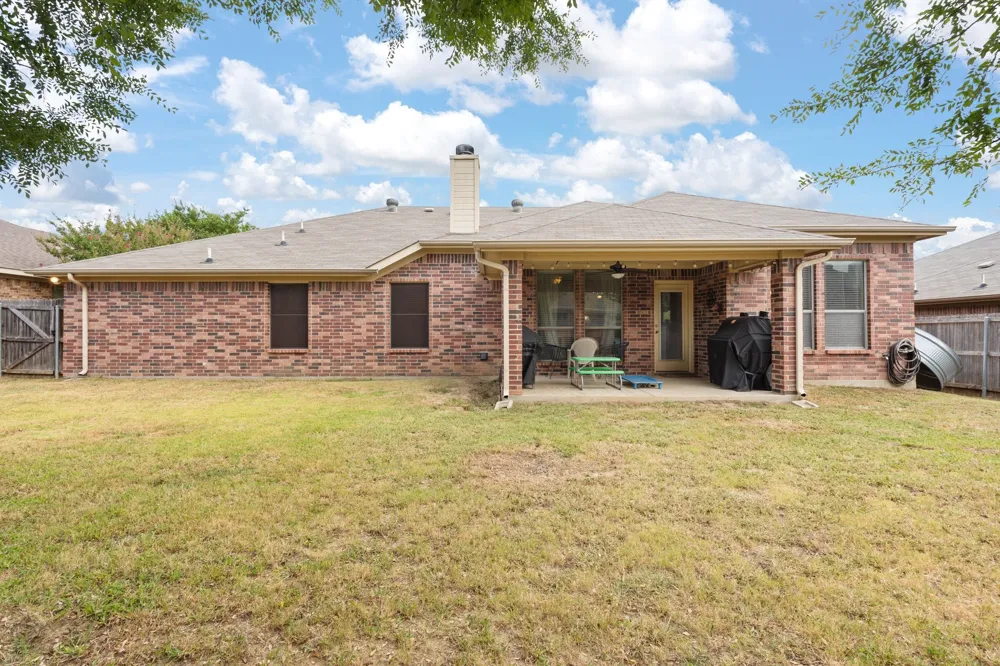 609 Jeffdale Drive Burleson, TX 76028