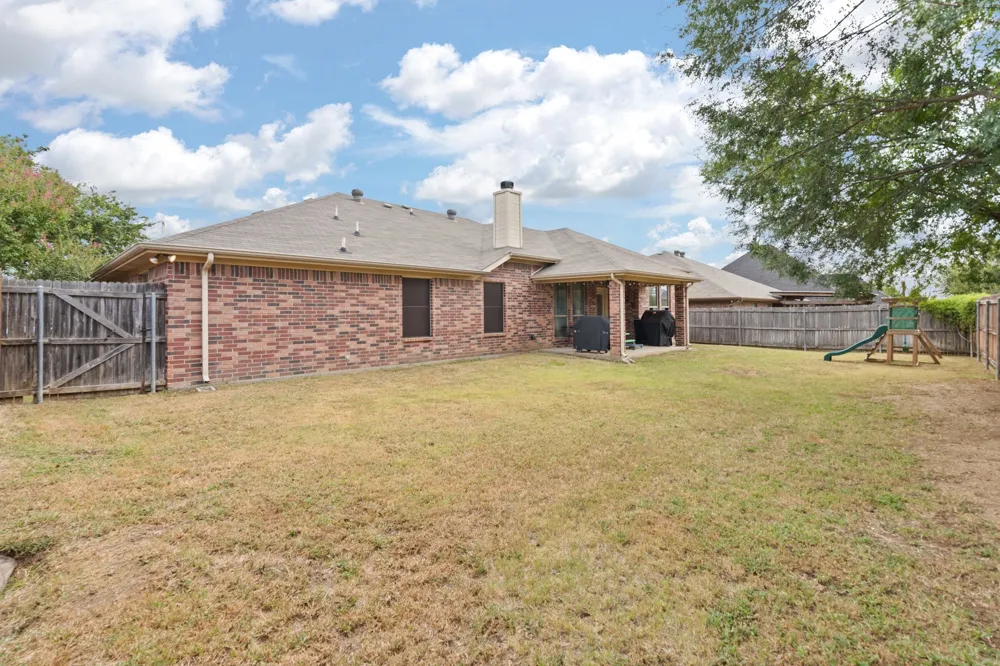 609 Jeffdale Drive Burleson, TX 76028