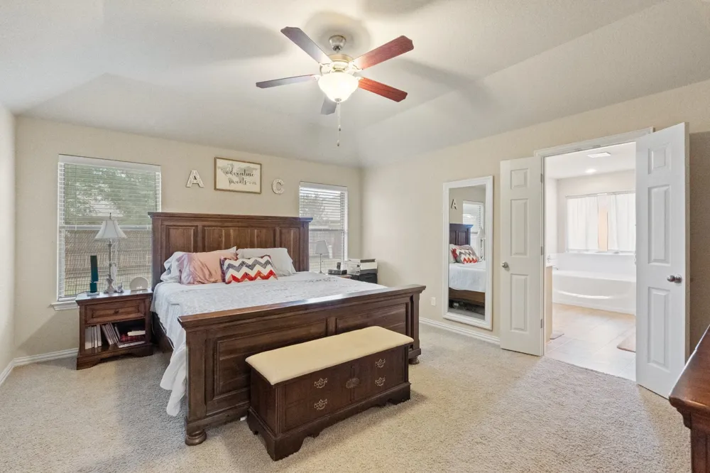 609 Jeffdale Drive Burleson, TX 76028