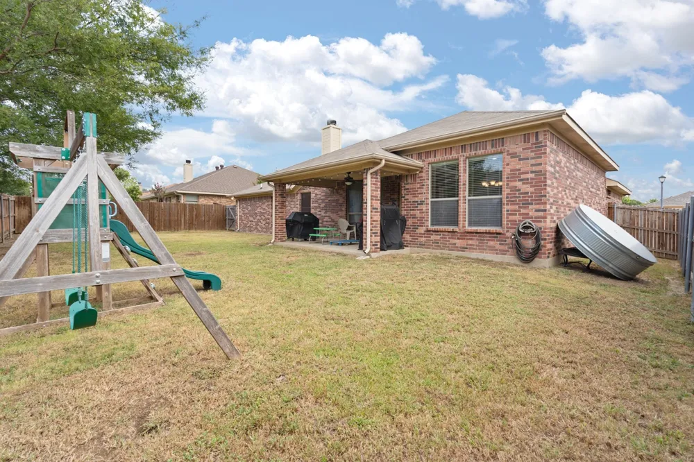 609 Jeffdale Drive Burleson, TX 76028