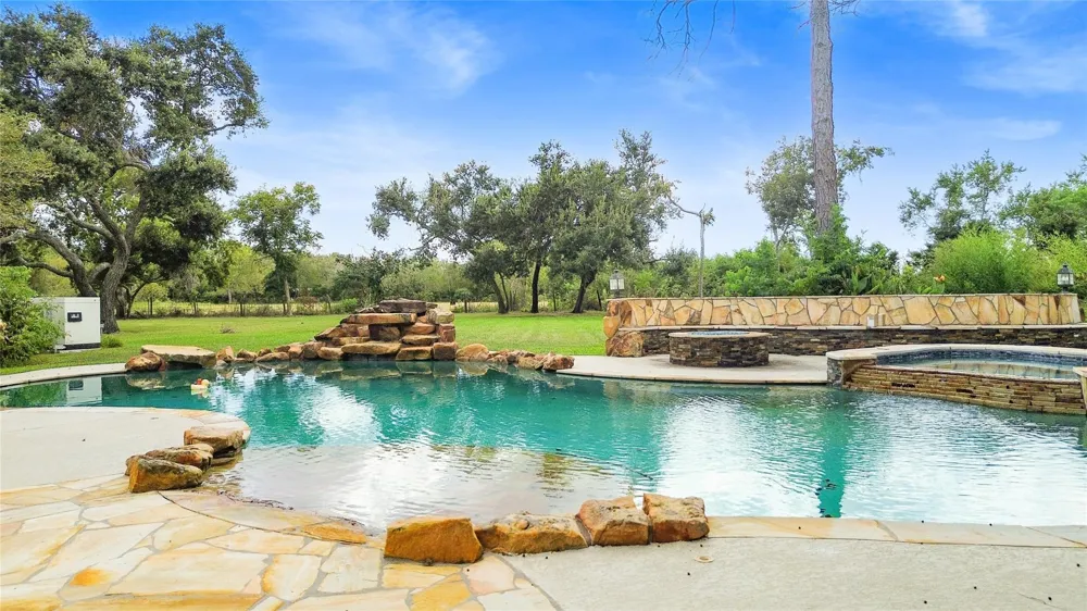 4003 Country Trails Street Alvin, TX 77511