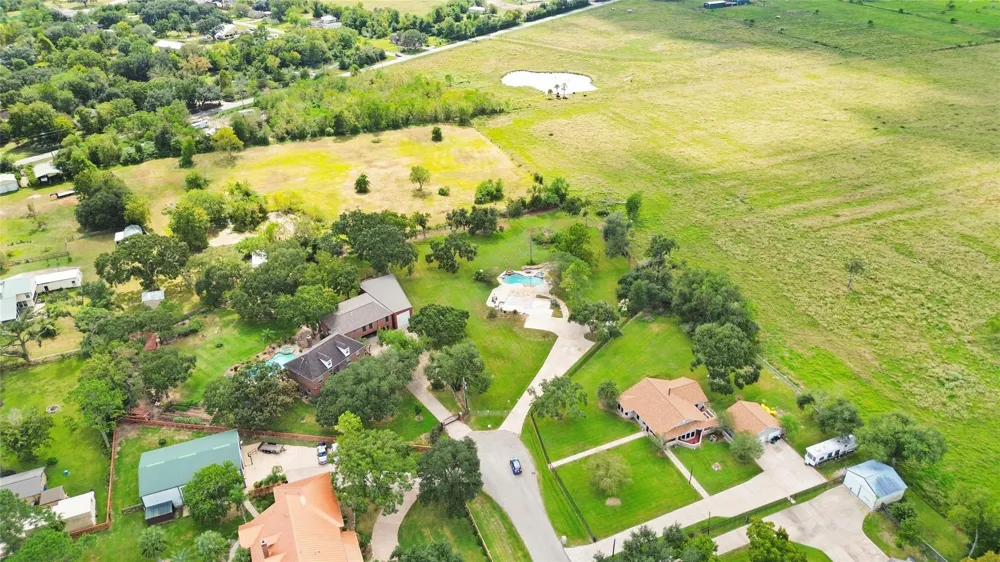 4003 Country Trails Street Alvin, TX 77511