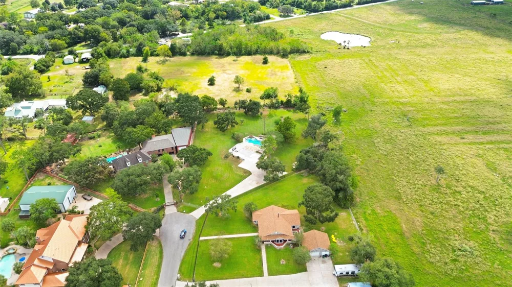 4003 Country Trails Street Alvin, TX 77511