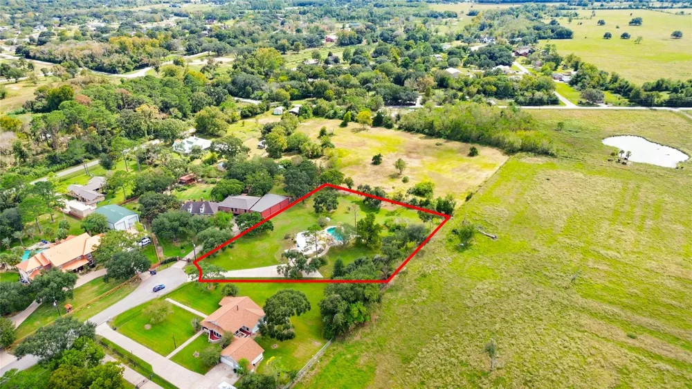 4003 Country Trails Street Alvin, TX 77511