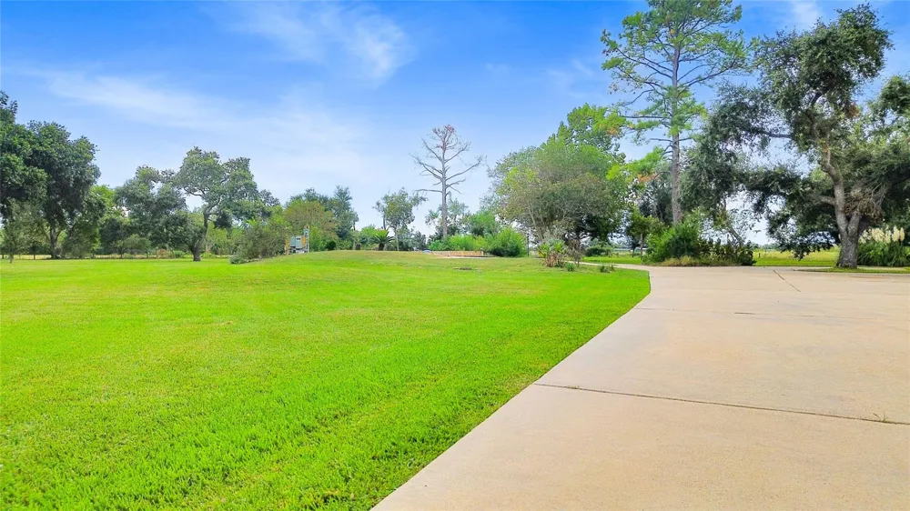4003 Country Trails Street Alvin, TX 77511