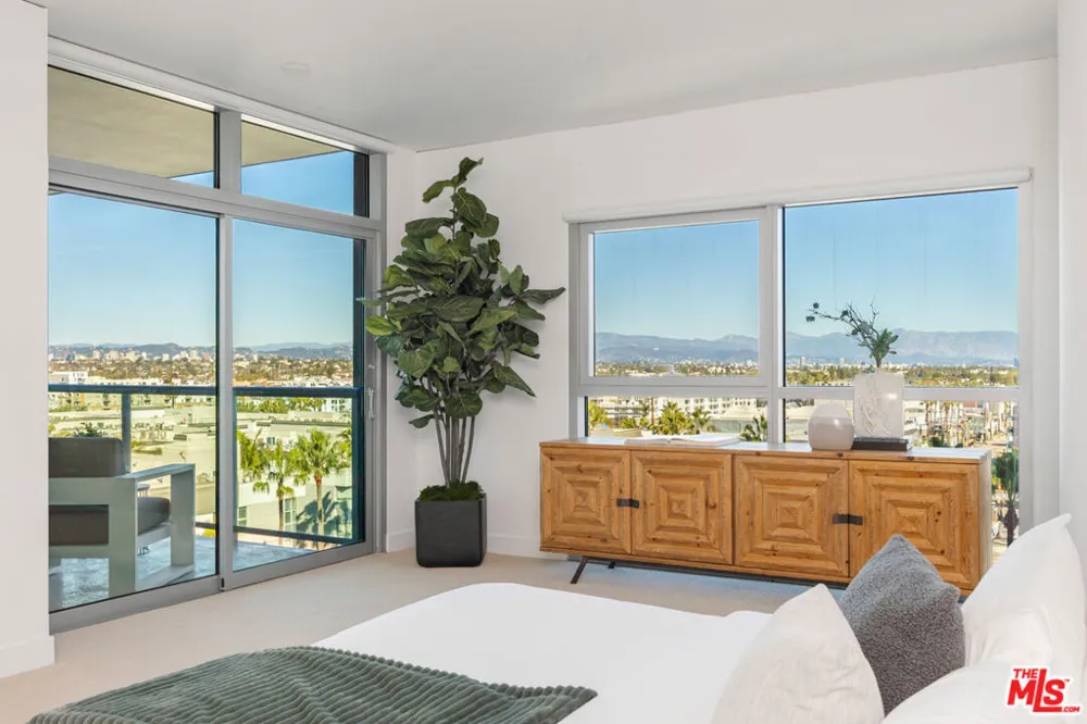 13650 MARINA POINTE DRIVE #1608 Marina del Rey, CA 90292