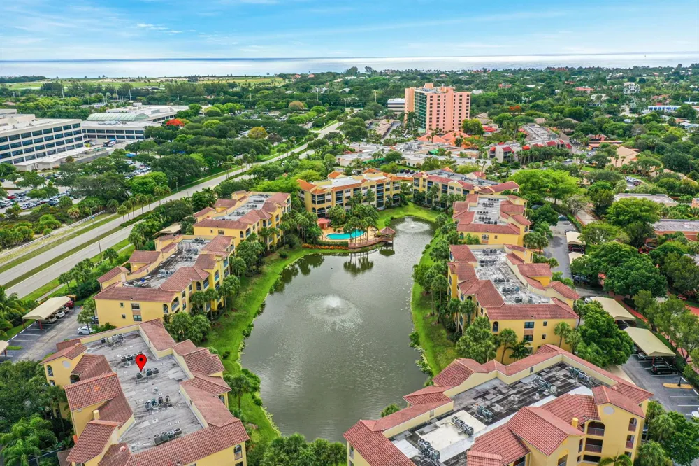 200 UNO LAGO DRIVE #405 Juno Beach, FL 33408