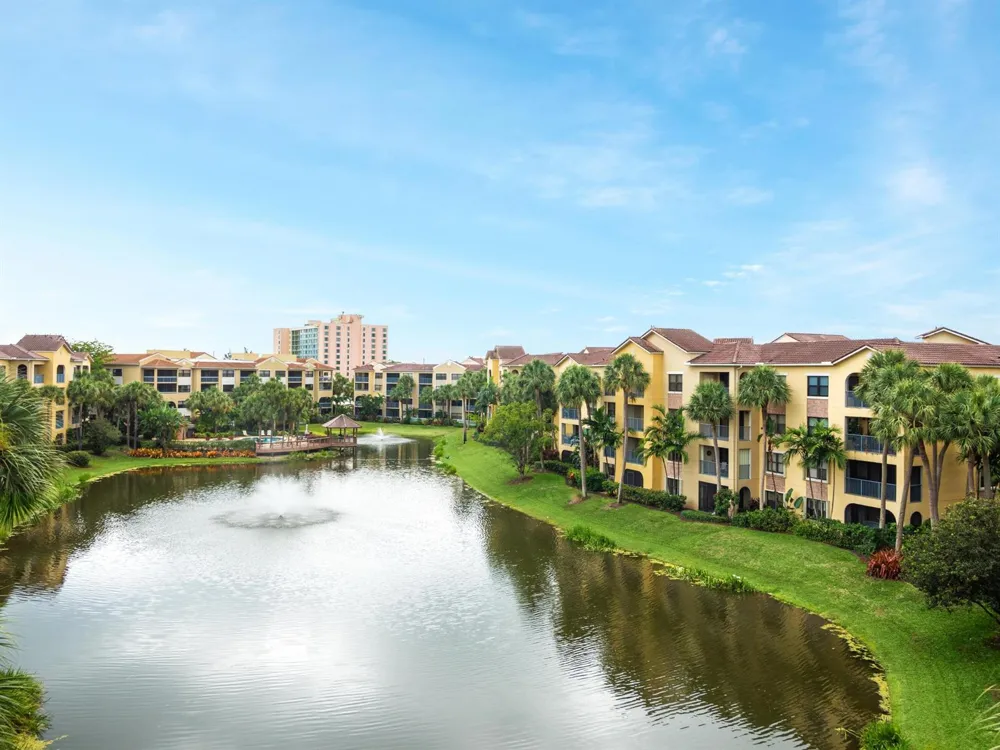 200 UNO LAGO DRIVE #405 Juno Beach, FL 33408