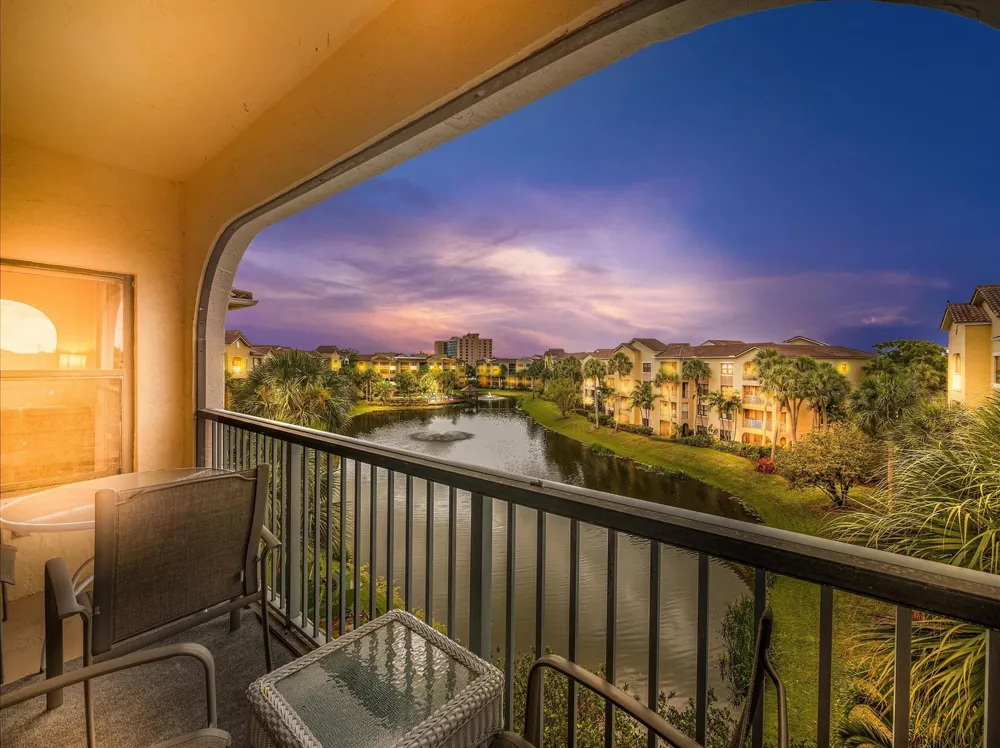 200 UNO LAGO DRIVE #405 Juno Beach, FL 33408