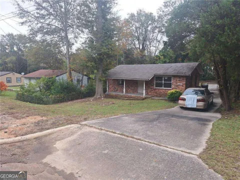 1052 Hightower RD
