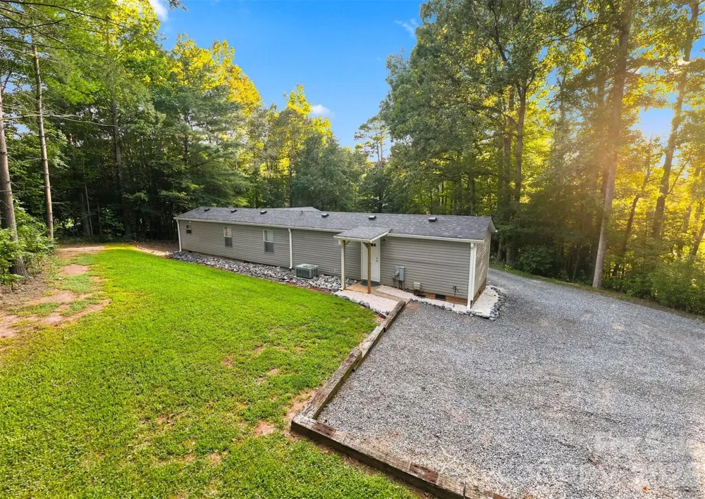 5668 Charlie Little Road Granite Falls, NC 28630