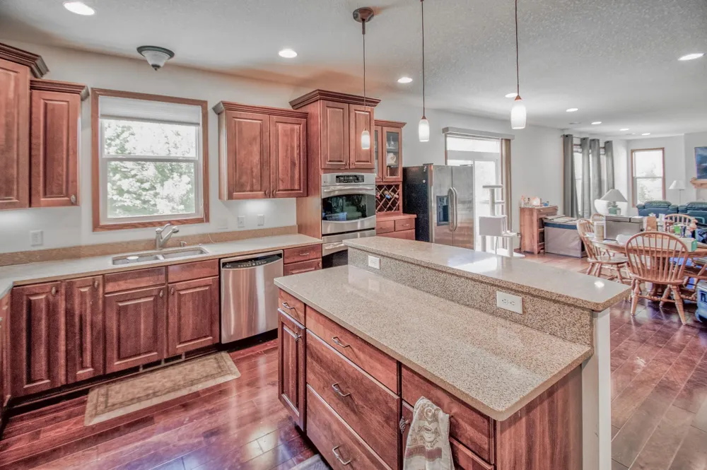 7243 Kimberly Lane Maple Grove, MN 55311