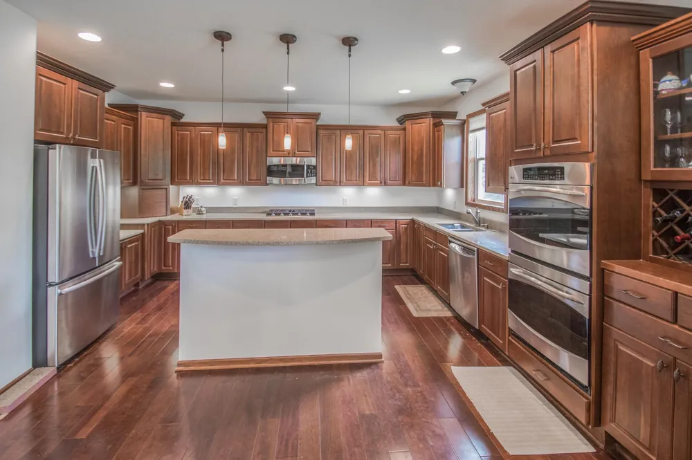 7243 Kimberly Lane Maple Grove, MN 55311