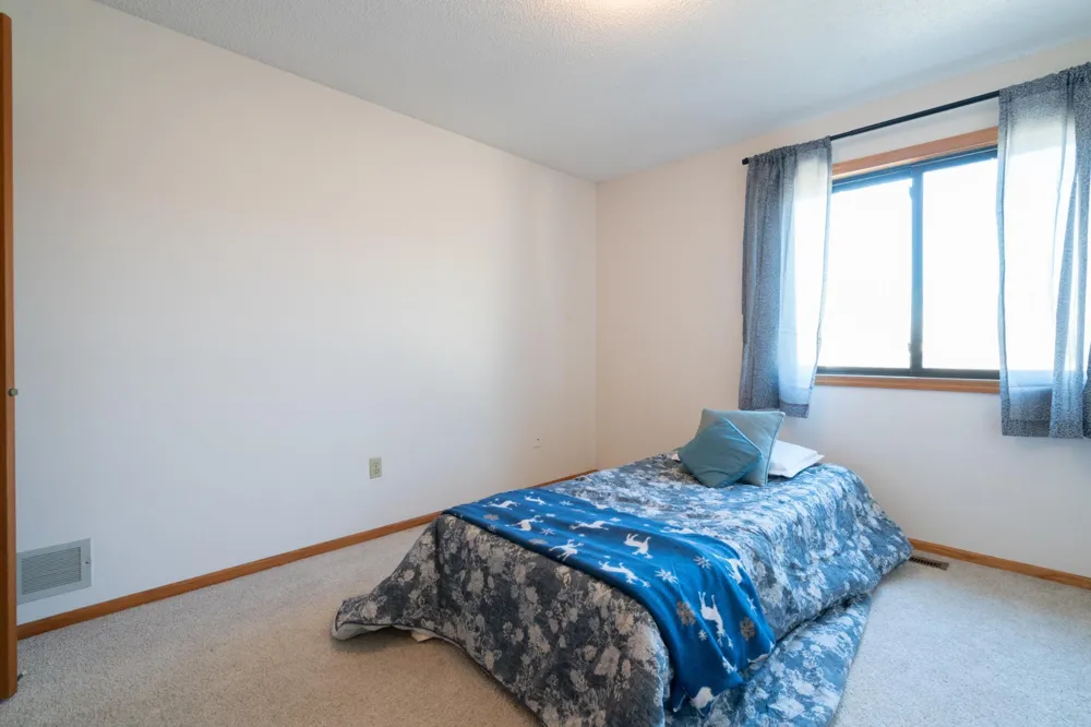 5425 Orleans Lane #6 Plymouth, MN 55442