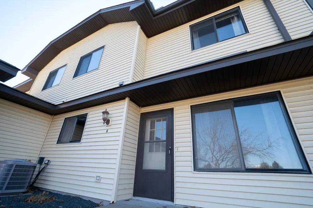 5425 Orleans Lane #6 Plymouth, MN 55442