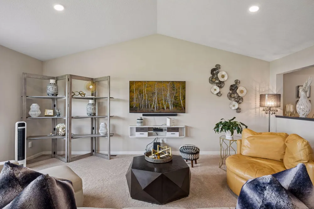15275 Quintana Court NW Anoka, MN 55303
