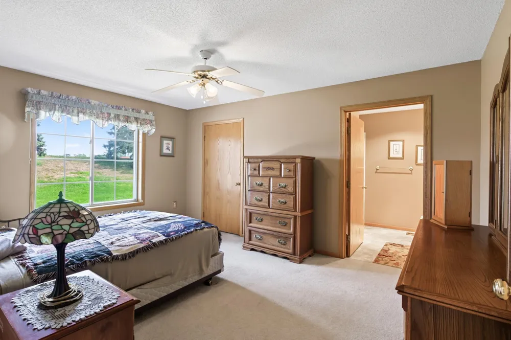 7867 Taylor Street NE Spring Lake Park, MN 55432