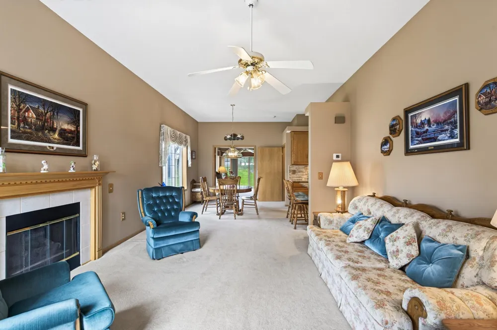 7867 Taylor Street NE Spring Lake Park, MN 55432