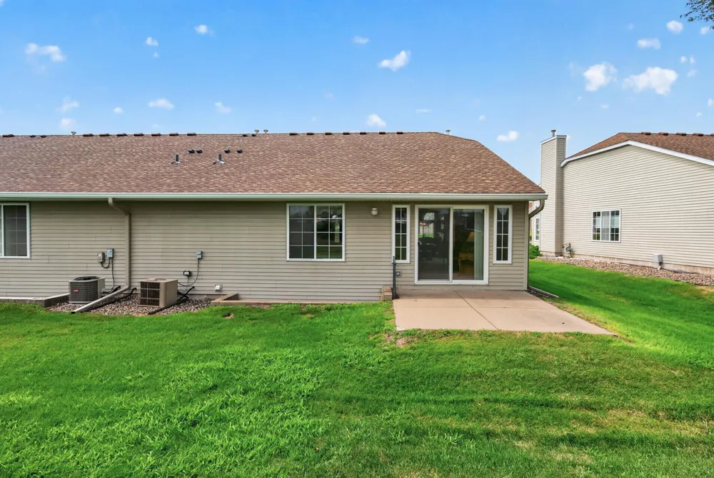 7867 Taylor Street NE Spring Lake Park, MN 55432