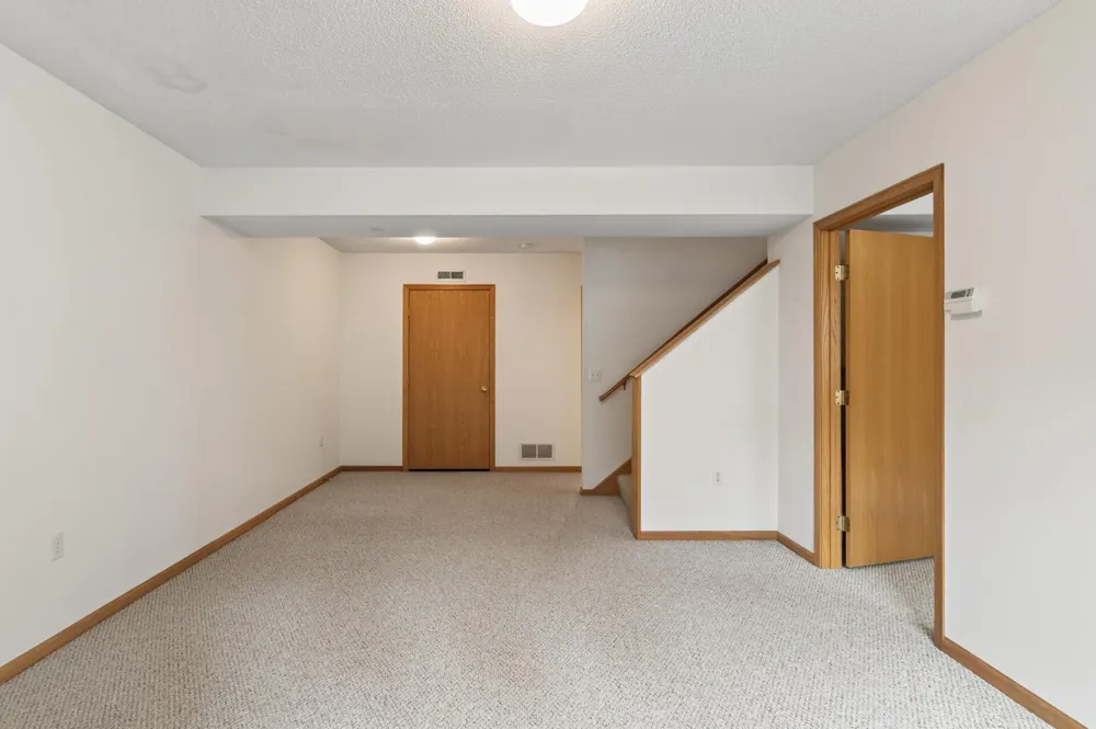 7867 Taylor Street NE Spring Lake Park, MN 55432