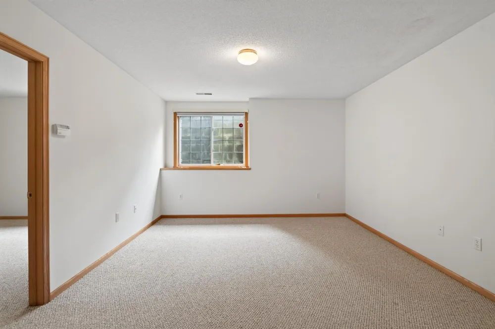 7867 Taylor Street NE Spring Lake Park, MN 55432