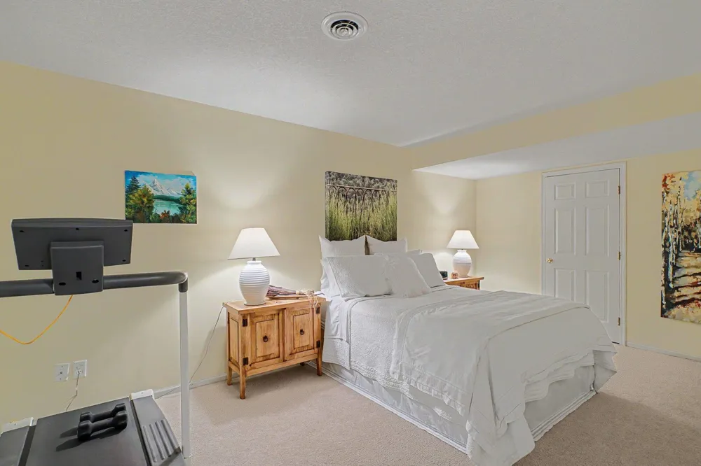 13815 Falcon Avenue Apple Valley, MN 55124