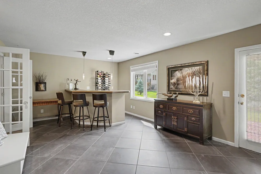 13815 Falcon Avenue Apple Valley, MN 55124