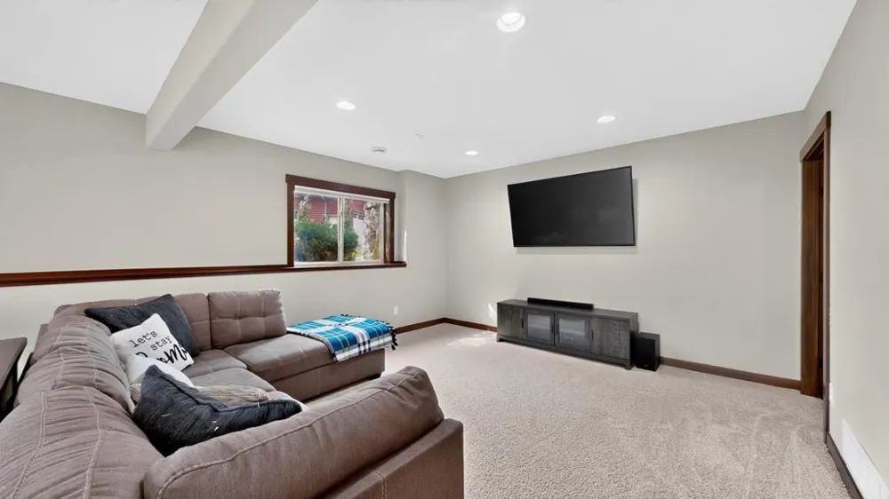 1441 Echo Ridge Road SW Rochester, MN 55902