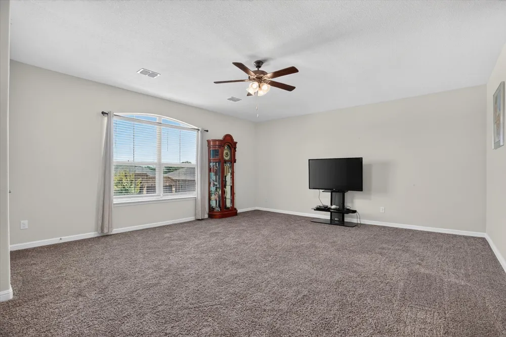 1104 Larkspur Lane Cleburne, TX 76033
