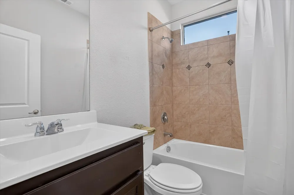 1104 Larkspur Lane Cleburne, TX 76033