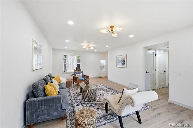 580 S Field Court Lakewood, CO 80226