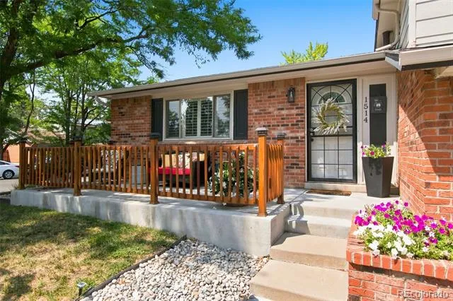 1514 S Fraser Way Aurora, CO 80012