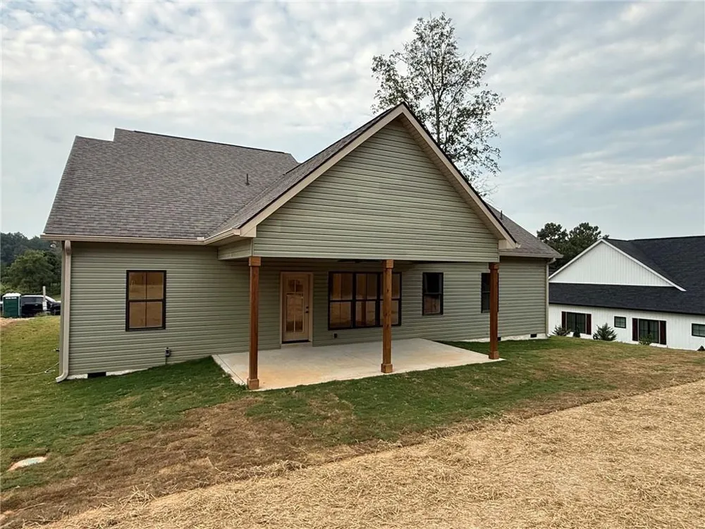 189 Oakland Drive Calhoun, GA 30701
