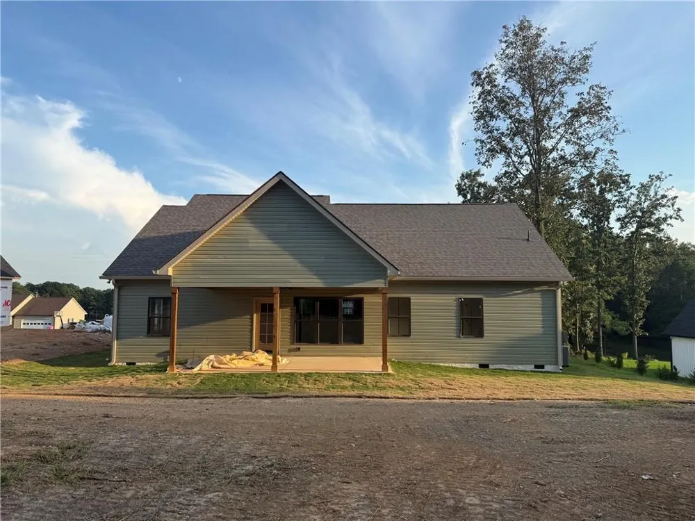 189 Oakland Drive Calhoun, GA 30701