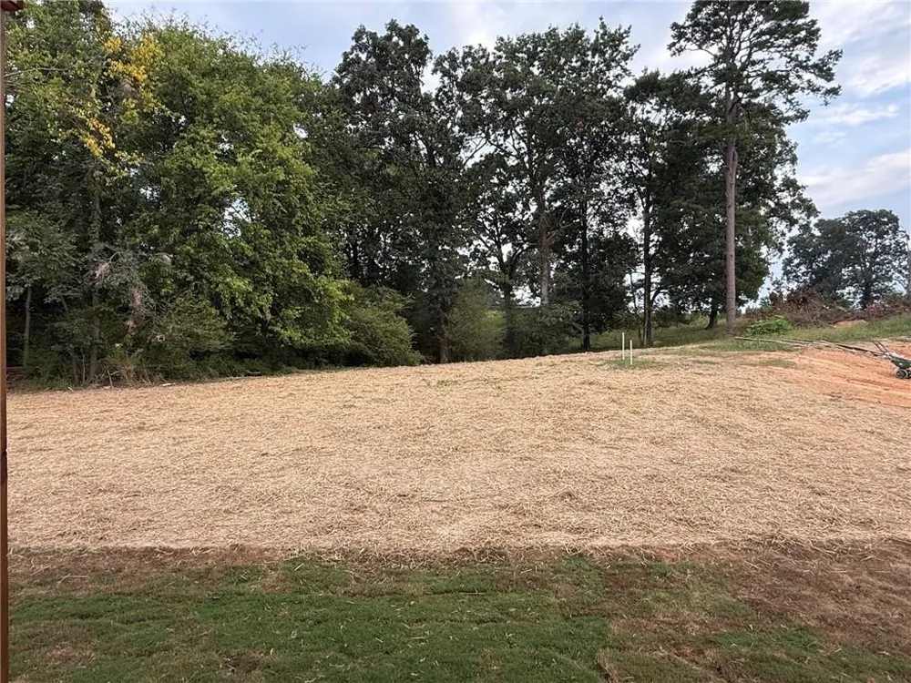 189 Oakland Drive Calhoun, GA 30701