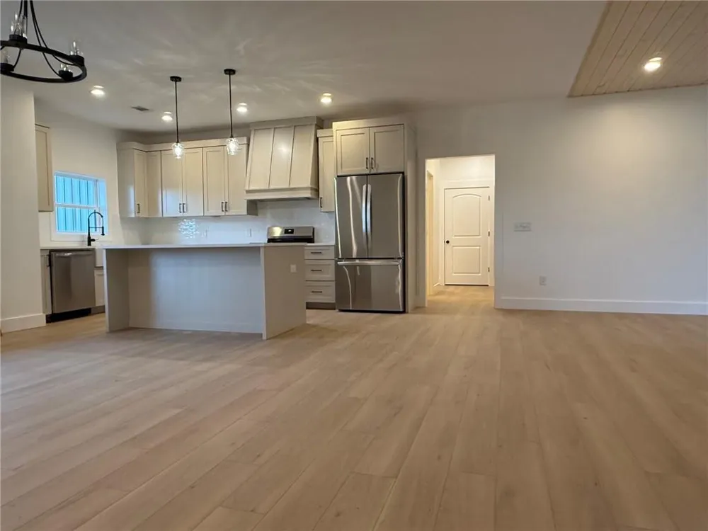 189 Oakland Drive Calhoun, GA 30701