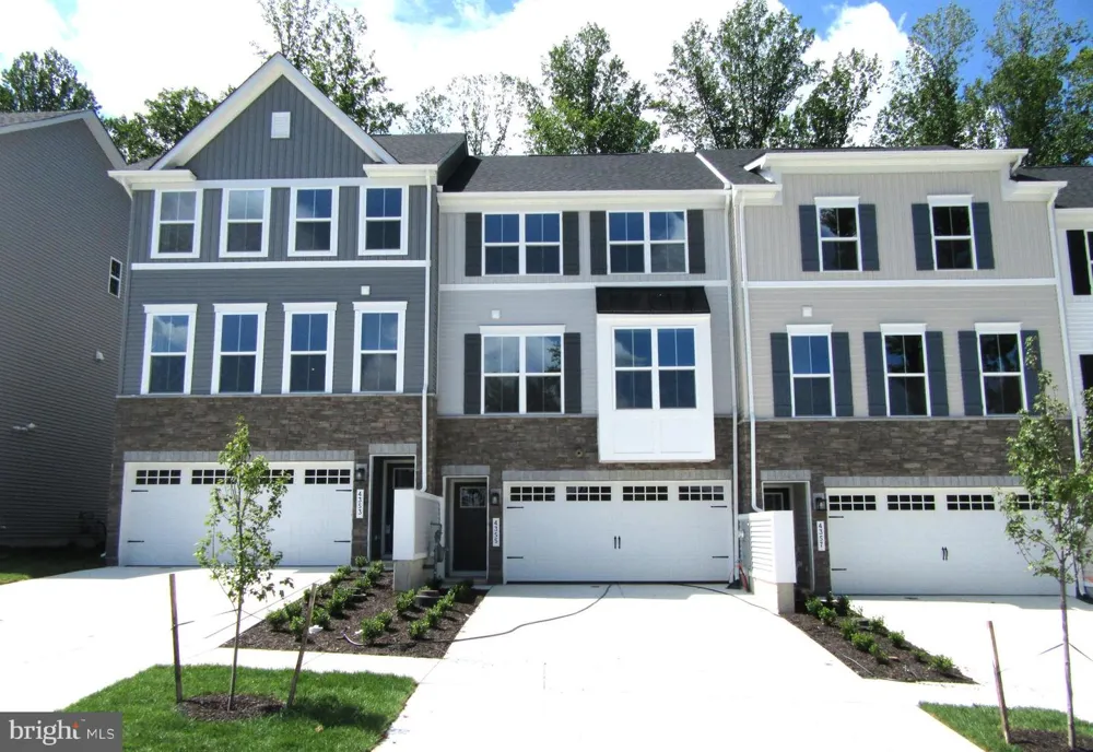 4355 REUSCH CIRCLE New Castle, DE 19720