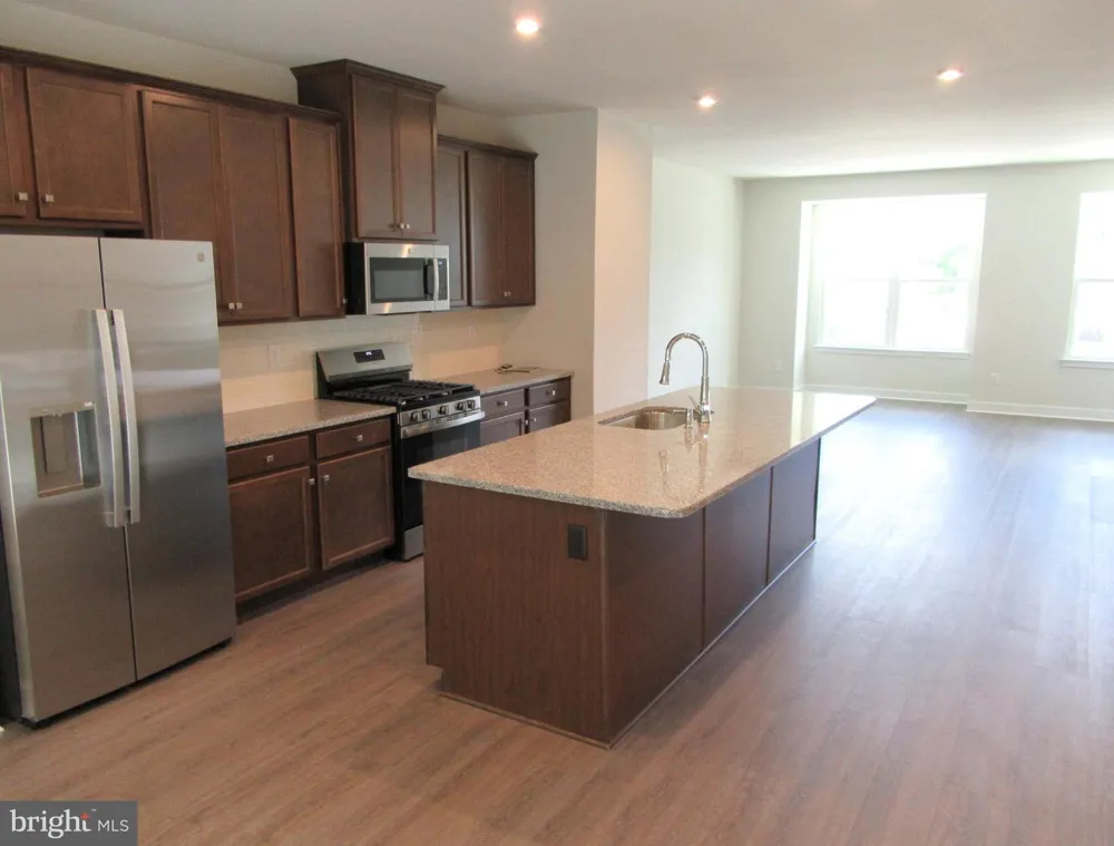 4355 REUSCH CIRCLE New Castle, DE 19720
