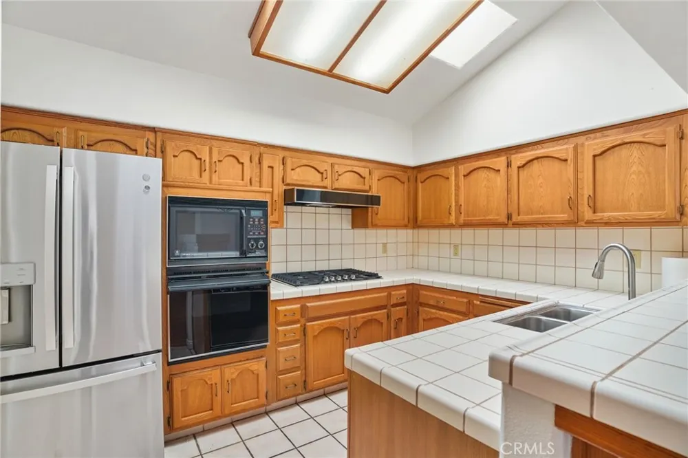 8228 Norfolk Court Bakersfield, CA 93311