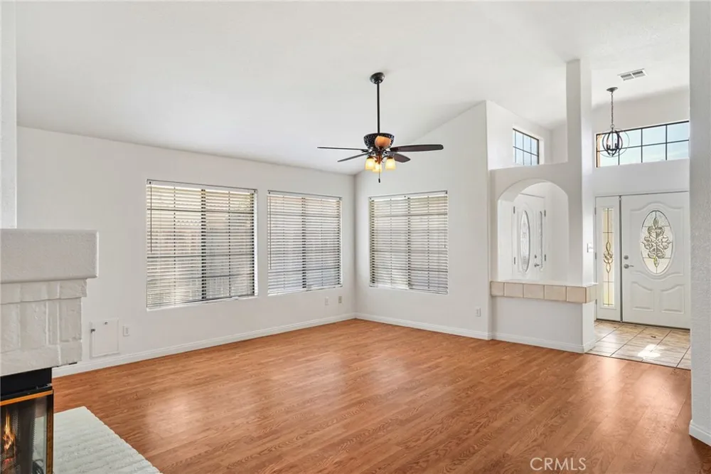 8228 Norfolk Court Bakersfield, CA 93311