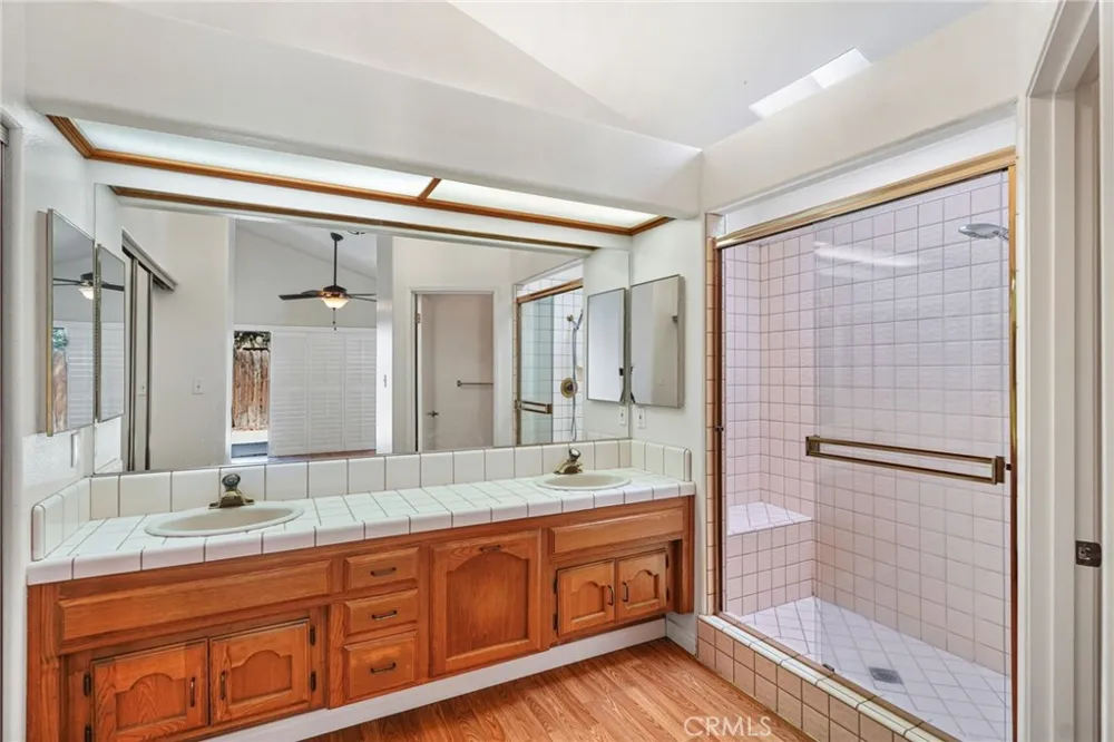 8228 Norfolk Court Bakersfield, CA 93311
