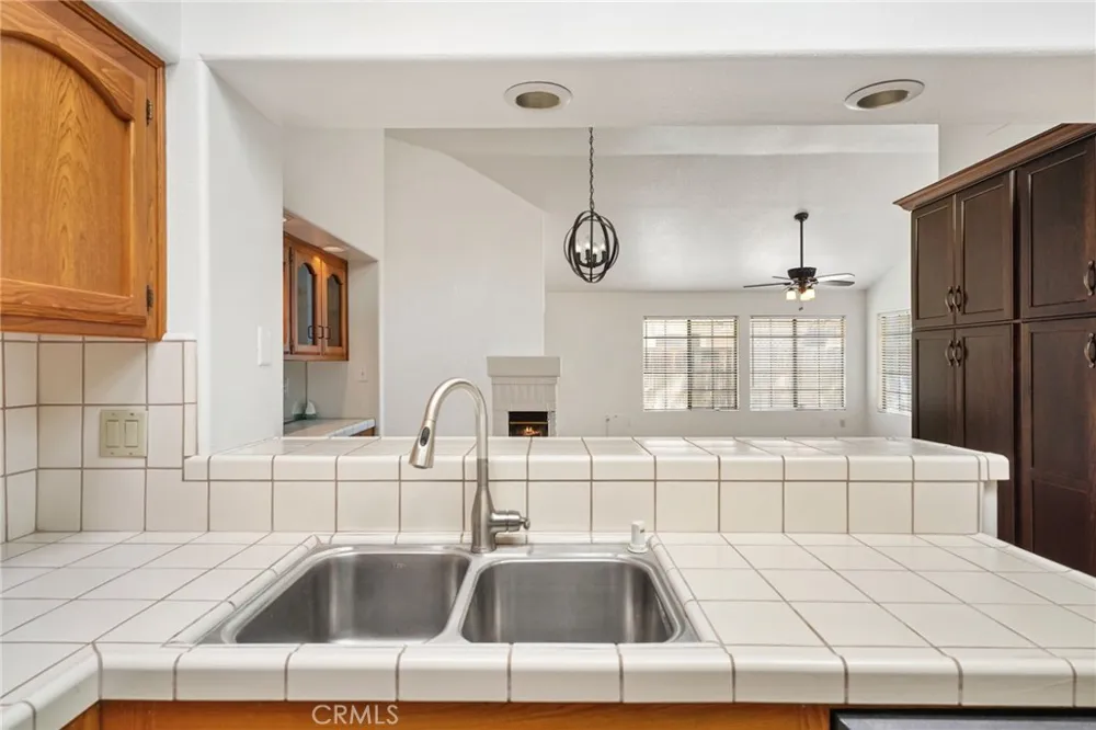 8228 Norfolk Court Bakersfield, CA 93311