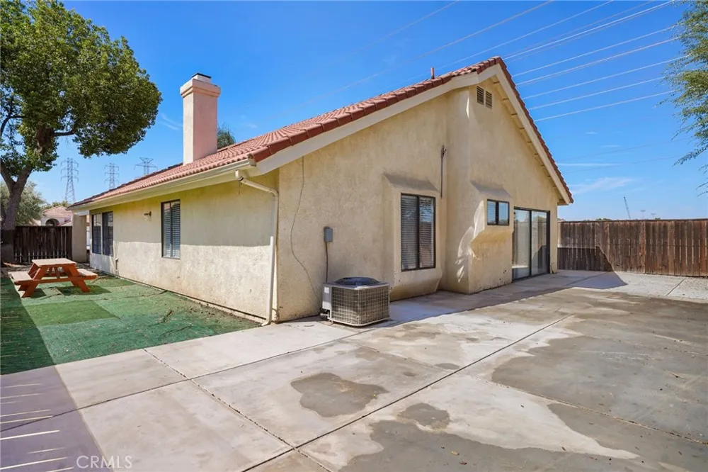 8228 Norfolk Court Bakersfield, CA 93311