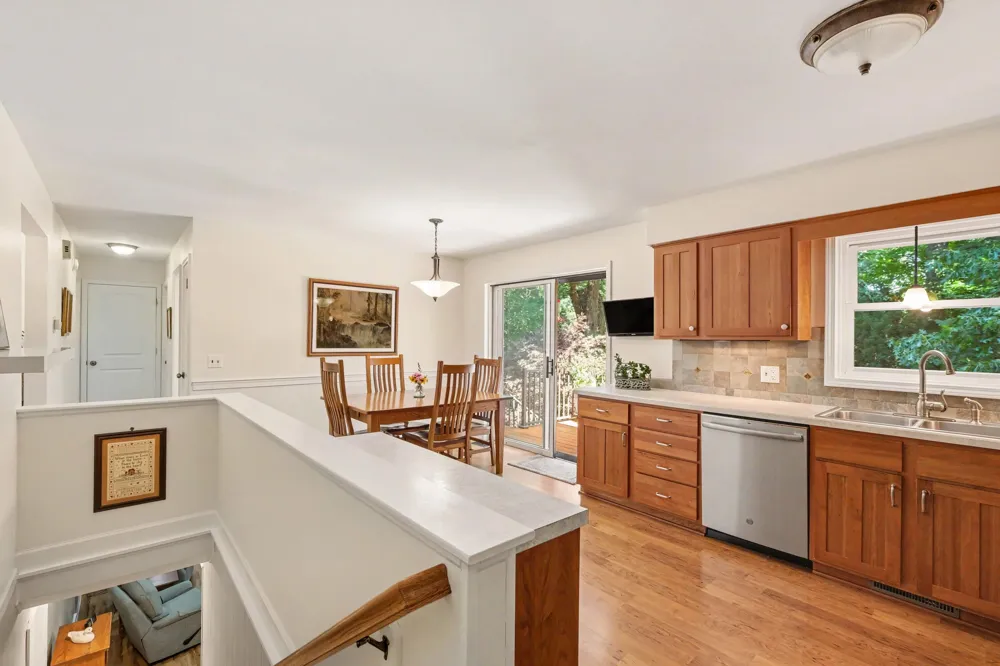 5880 Edajean Ridge Drive NE Comstock Park, MI 49321