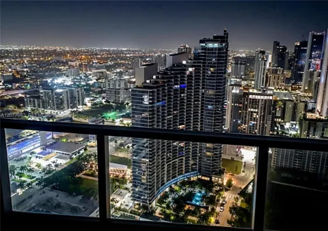 1900 Bayshore Dr #5004