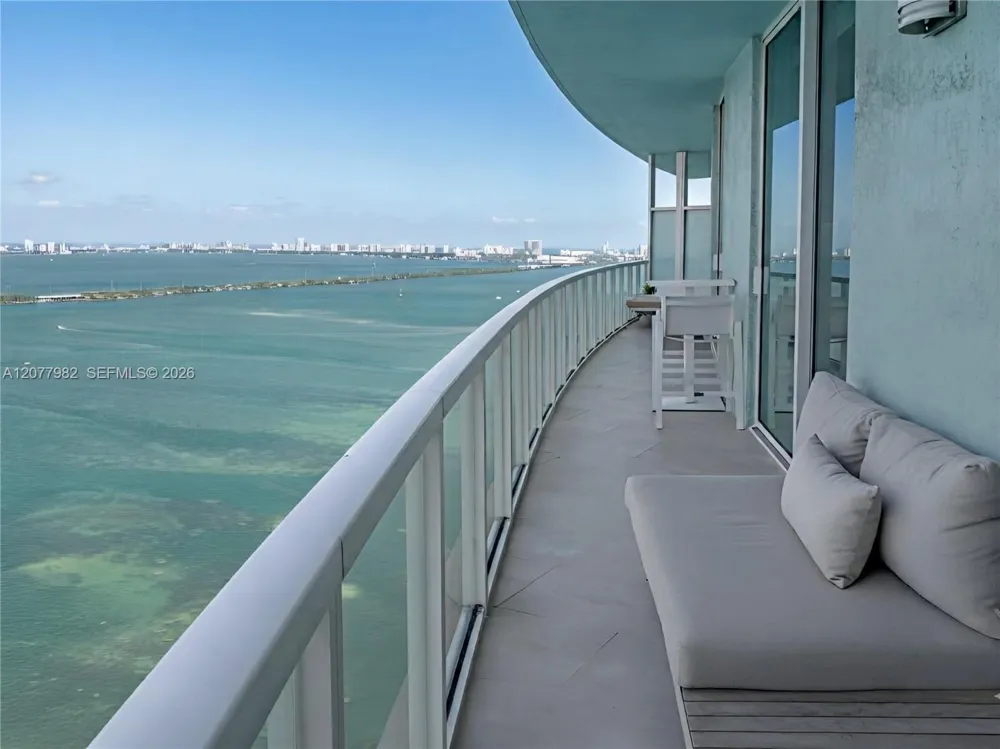 1900 Bayshore Dr #5004 Miami, FL 33132