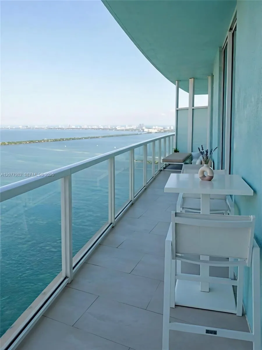 1900 Bayshore Dr #5004 Miami, FL 33132